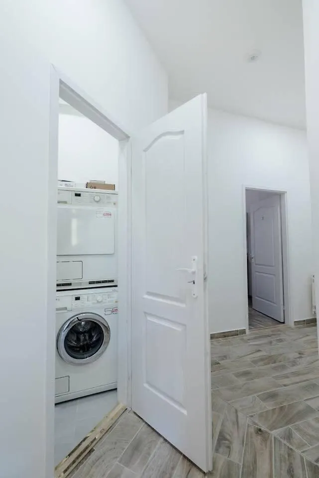 Apartment Brand New Studio With Aircon In The Center Budapest Hungary